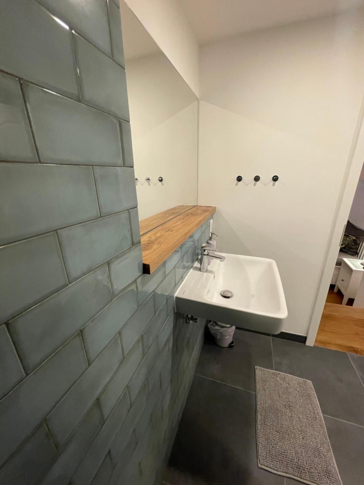 Boutique Hotel Pension Luisengruen Kueche 1Gbs Wlan Netflix Disney Magentatv Chemnitz Ngoại thất bức ảnh
